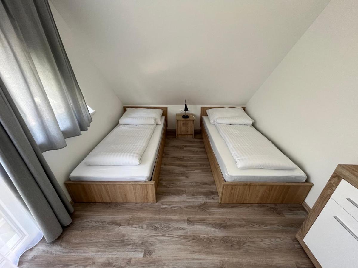 Sunset Beach Apartman Balatonfuzfo Exterior photo
