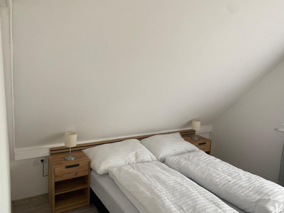 Sunset Beach Apartman Balatonfuzfo Exterior photo