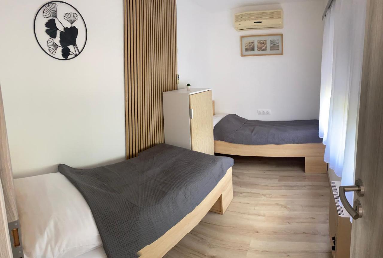 Sunset Beach Apartman Balatonfuzfo Exterior photo