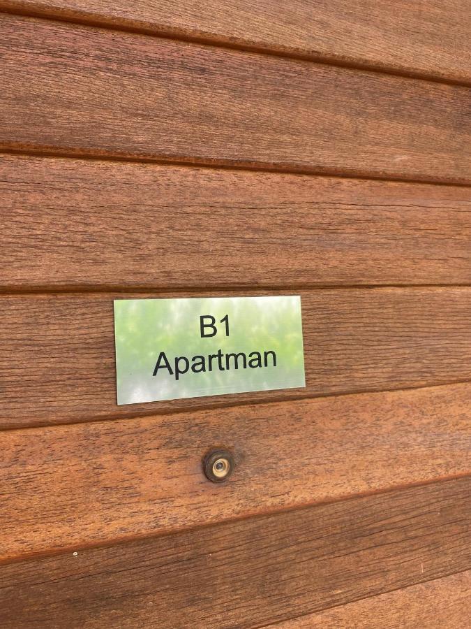 Sunset Beach Apartman Balatonfuzfo Exterior photo